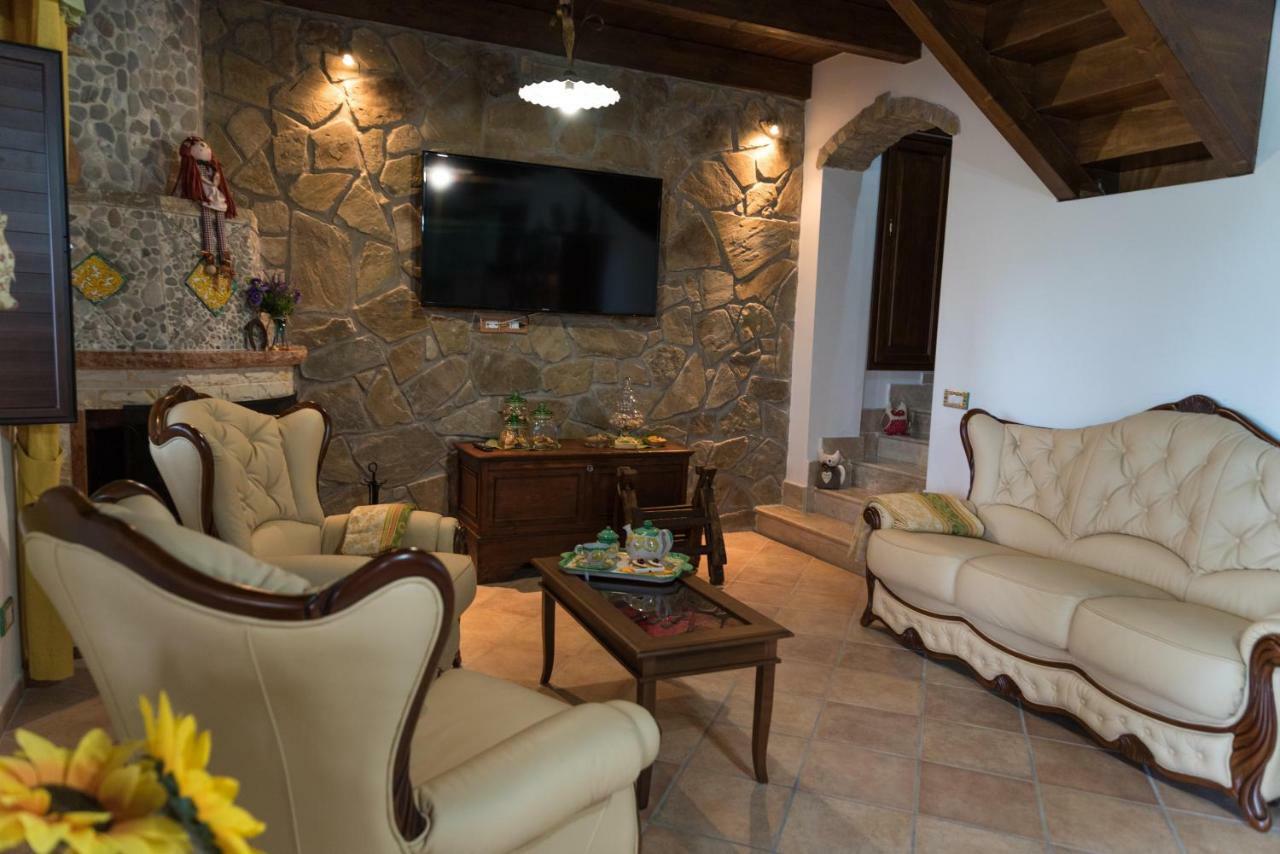 カステッラバーテ Il Brillocco Bed & Breakfast エクステリア 写真