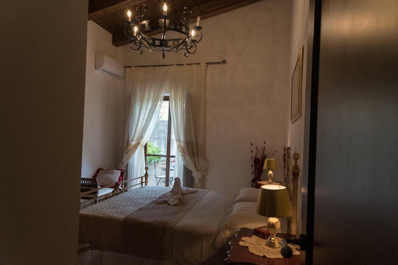 カステッラバーテ Il Brillocco Bed & Breakfast エクステリア 写真
